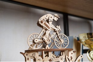 Automaton Cyclist Mechanical Wooden Puzzle UGR70148