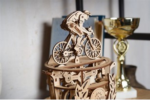 Automaton Cyclist Mechanical Wooden Puzzle UGR70148
